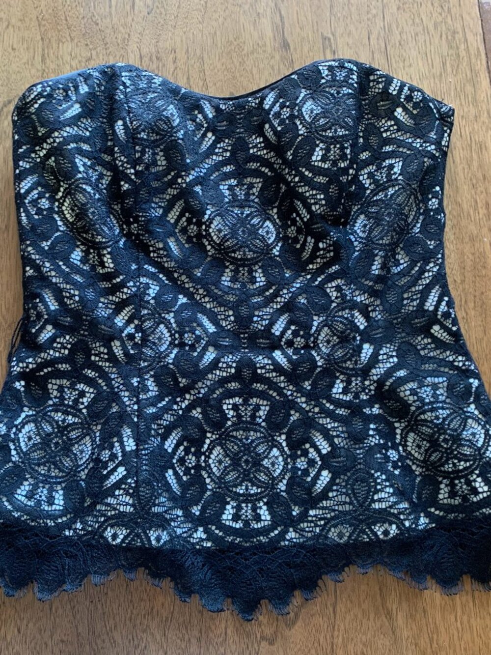 White House Black Market Black Lace Strapless Corset Top Size 0 EUC